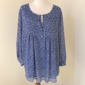 NWT! TOMMY HILFIGER Size 1X blue floral pintuck top